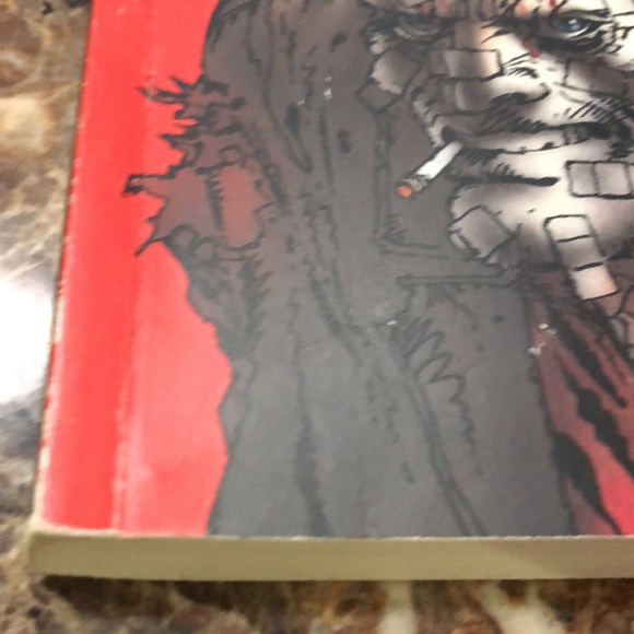 Sin City by Frank Miller, Paperback Book good used condition - Picture 4 of 12